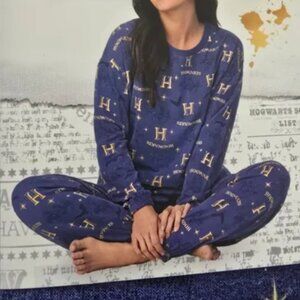 NWT Harry Potter Hogwarts 2 Piece Lounger Pajama Set / Size L